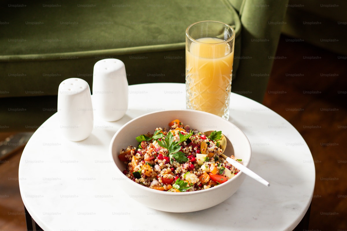 Quinoa Breakfast Bowl with Berries